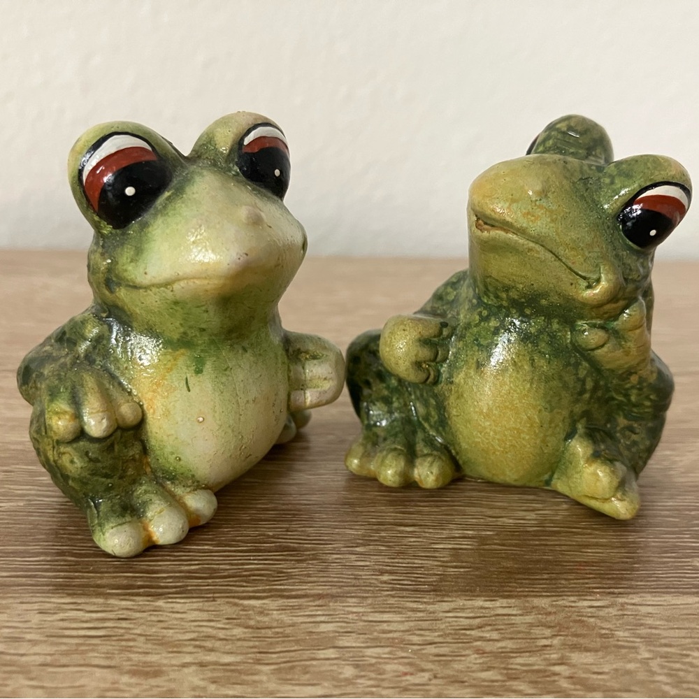 Frog Couple Decoration